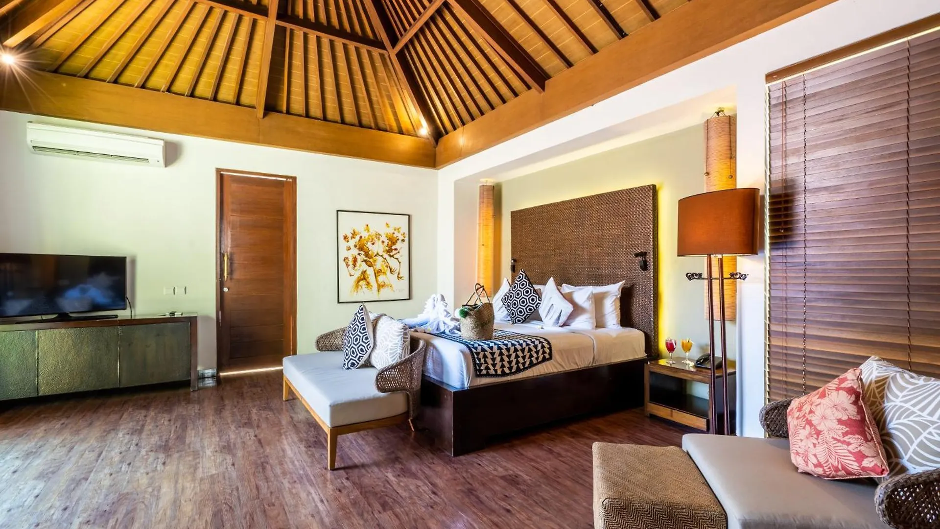 The Akasha Seminyak Bali Luxury Villas Отель
