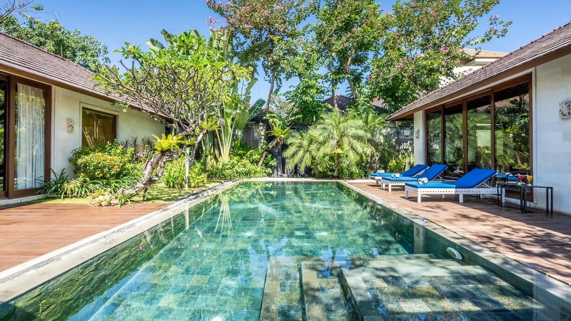 The Akasha Seminyak Bali Luxury Villas Отель Семиньяк
