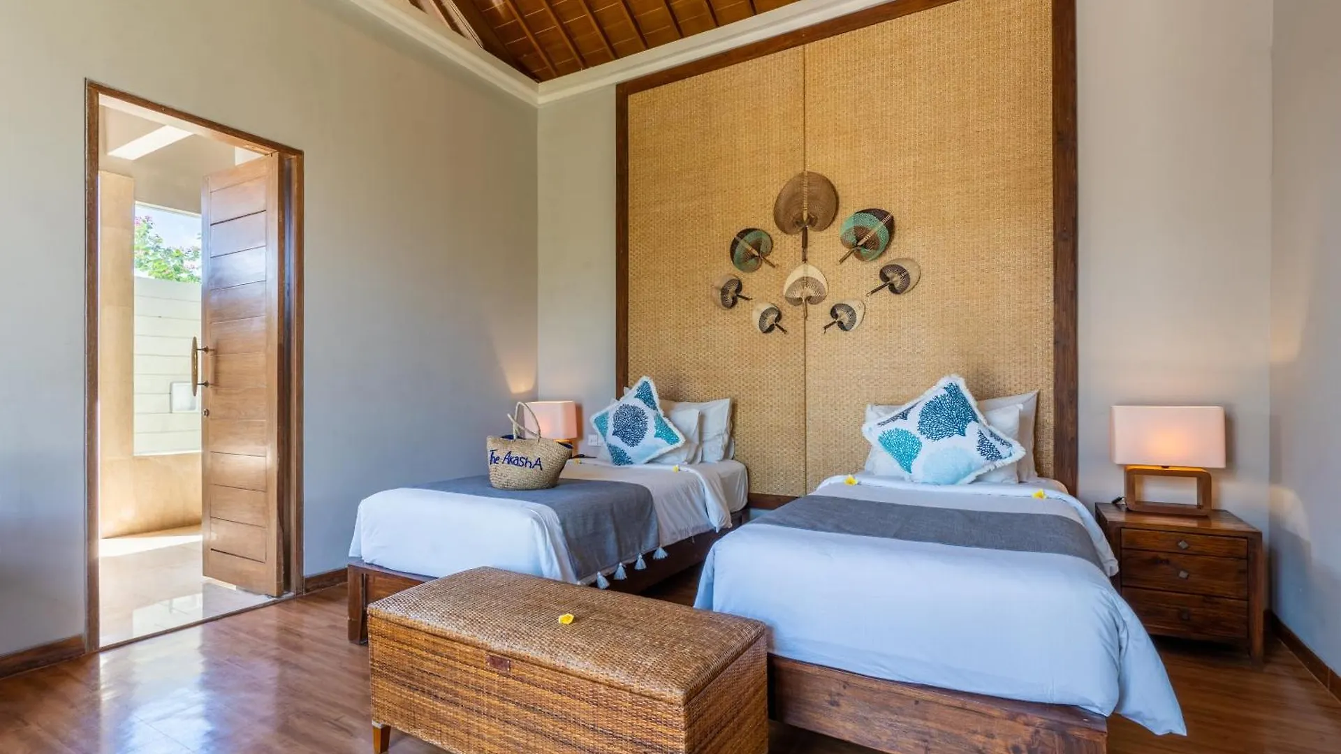 The Akasha Seminyak Bali Luxury Villas Отель Семиньяк