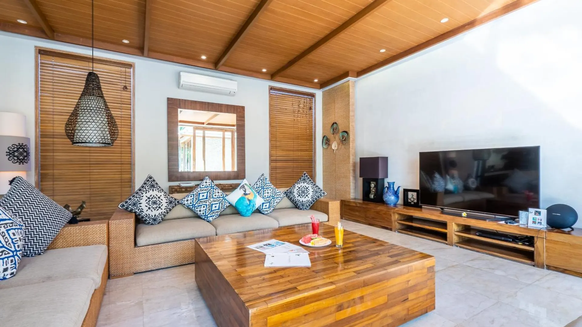 The Akasha Seminyak Bali Luxury Villas Отель