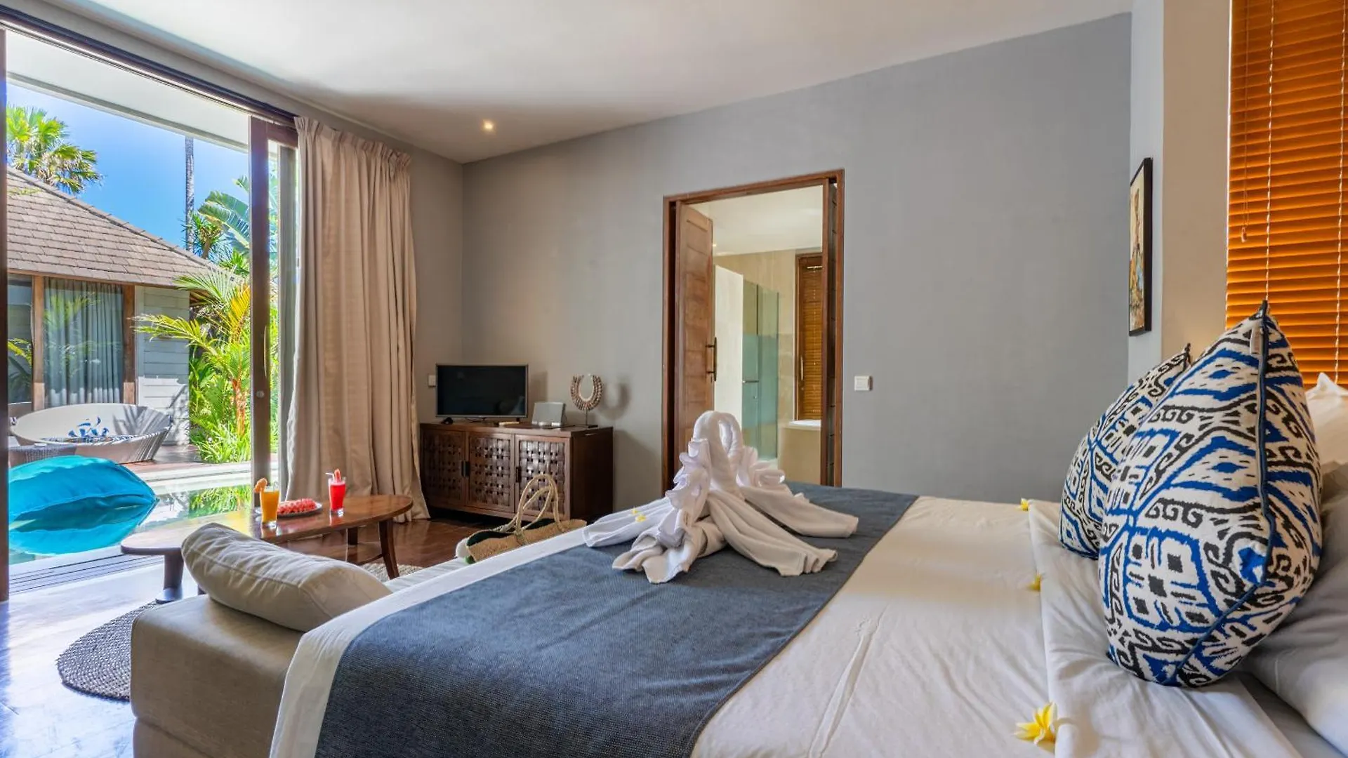 Otel The Akasha Seminyak Bali Luxury Villas