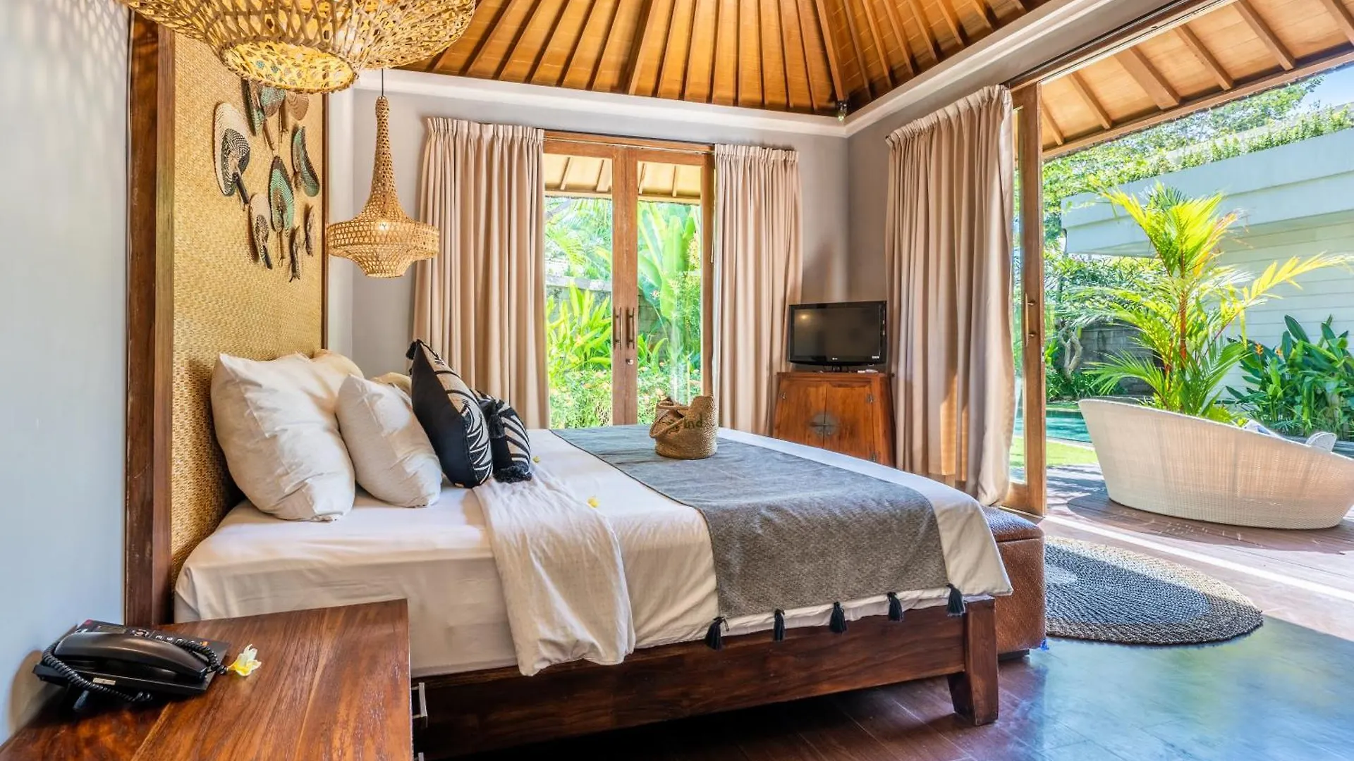 Hotel The Akasha Seminyak Bali Luxury Villas