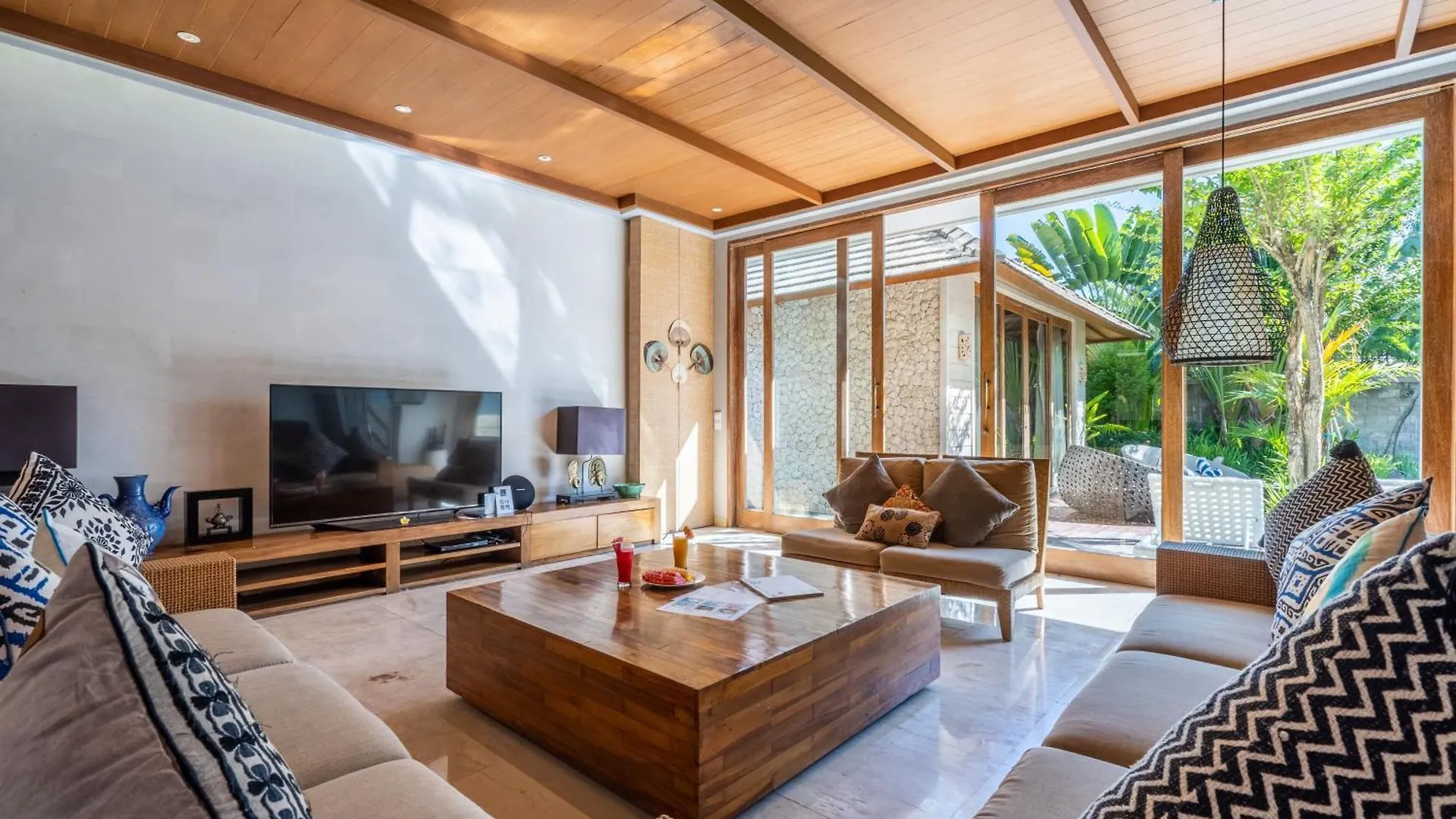**** Hotel The Akasha Seminyak Bali Luxury Villas Indonesia